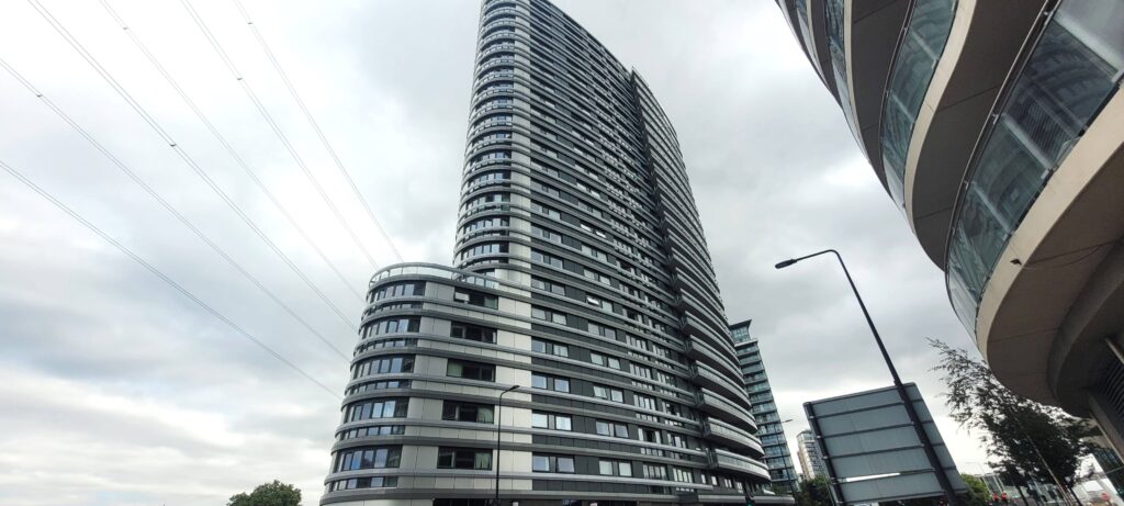Estate Agents Canning Town - Gateway tower royal docks