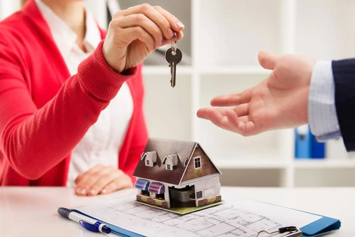 Clayhall local market unique